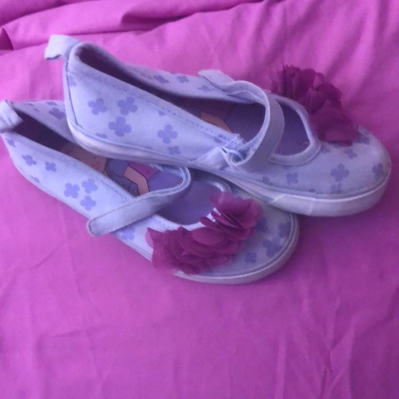 Sophia First Shoes like sneakers - Picture 2 of 8